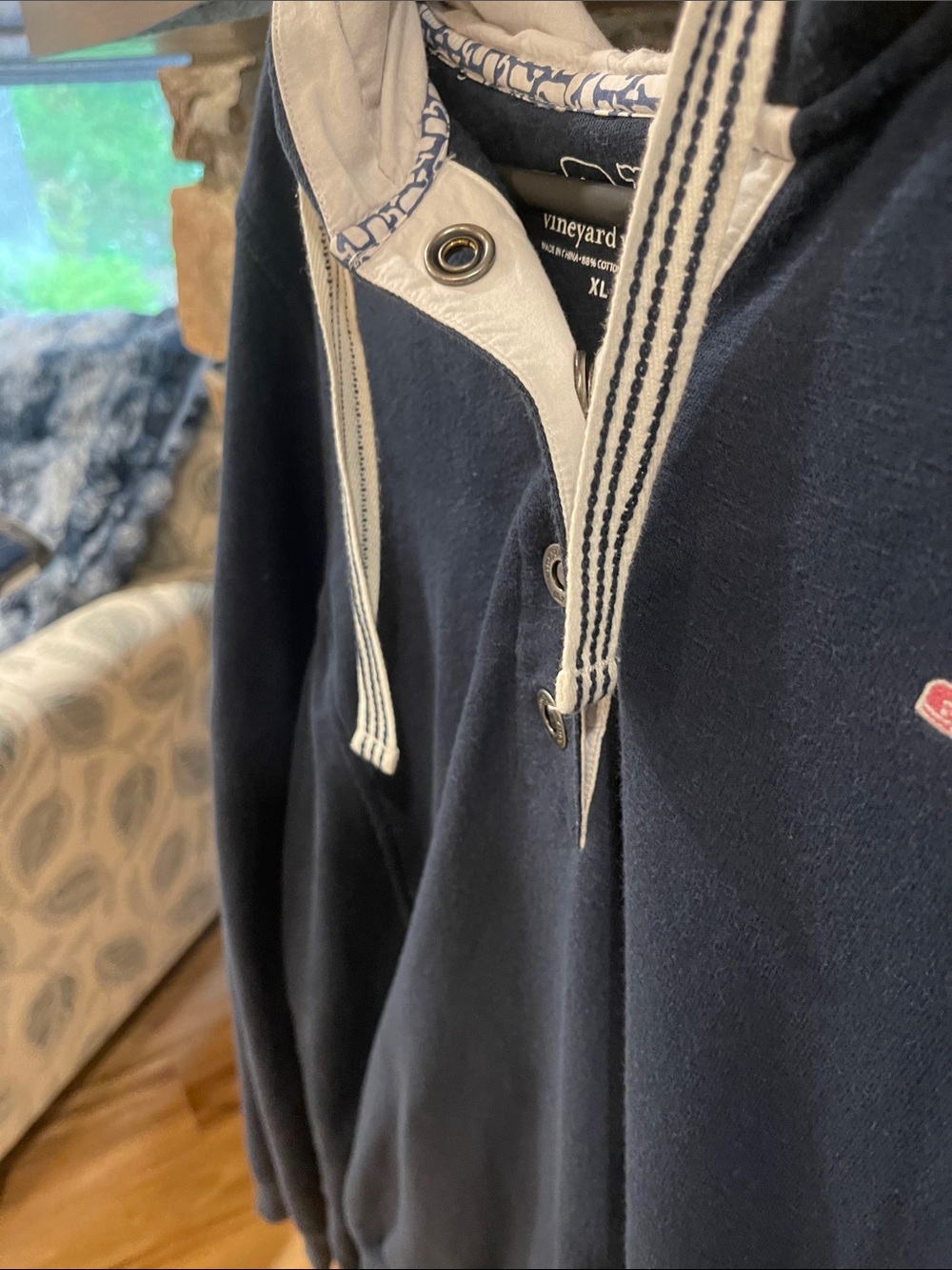 Vineyard Vines Navy Pullover Hoodie with White Lining & Drawstrings - Picture 5 of 9